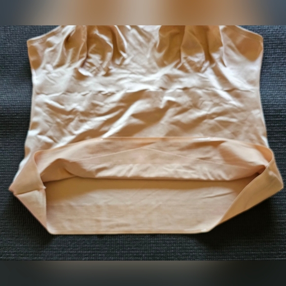 Ruby Ribbon Beige Top - Picture 7 of 9